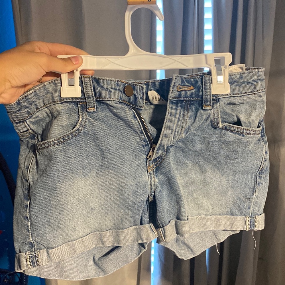Hollister size 4 Shein size Small